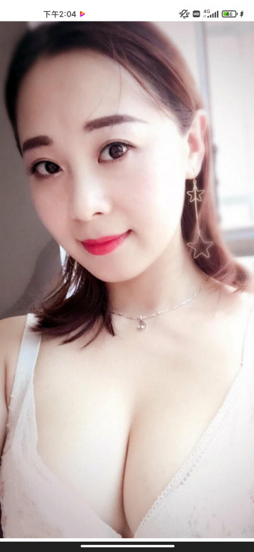 风情d奶少妇家庭按摩